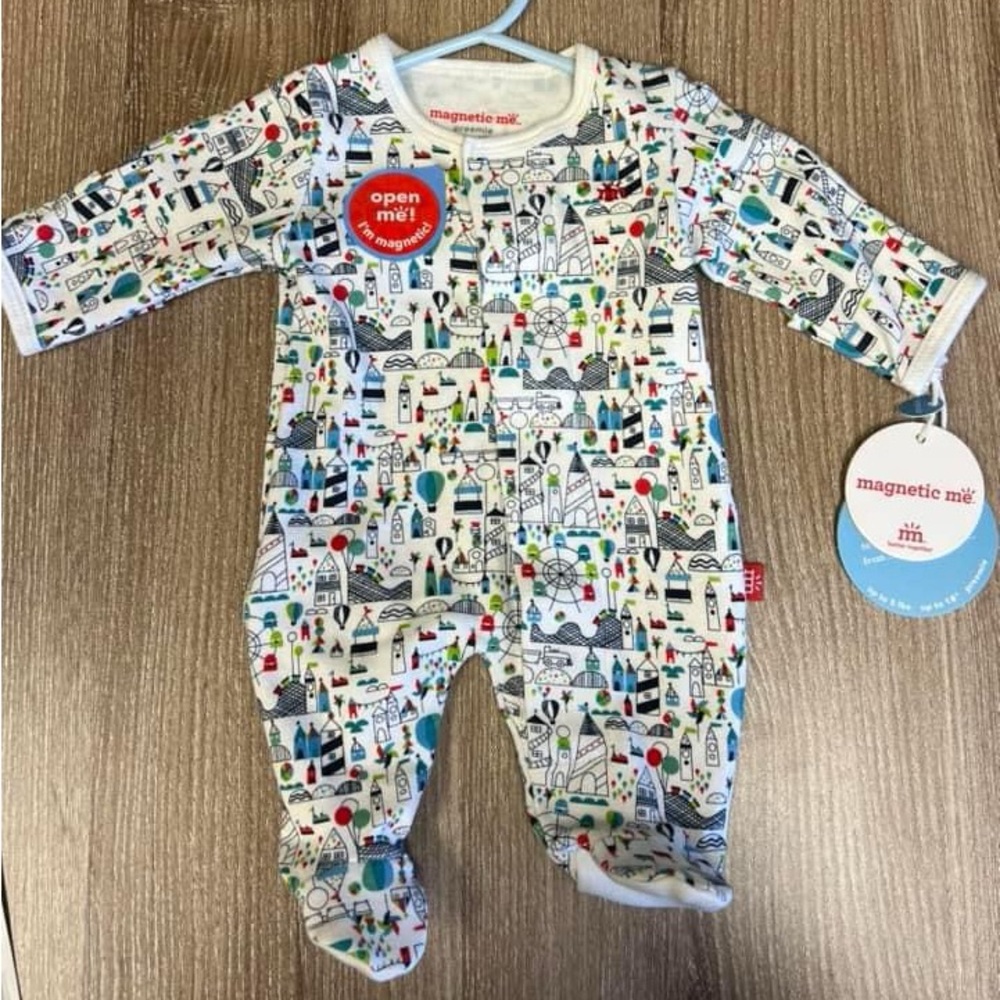 Magnetic me outfit
